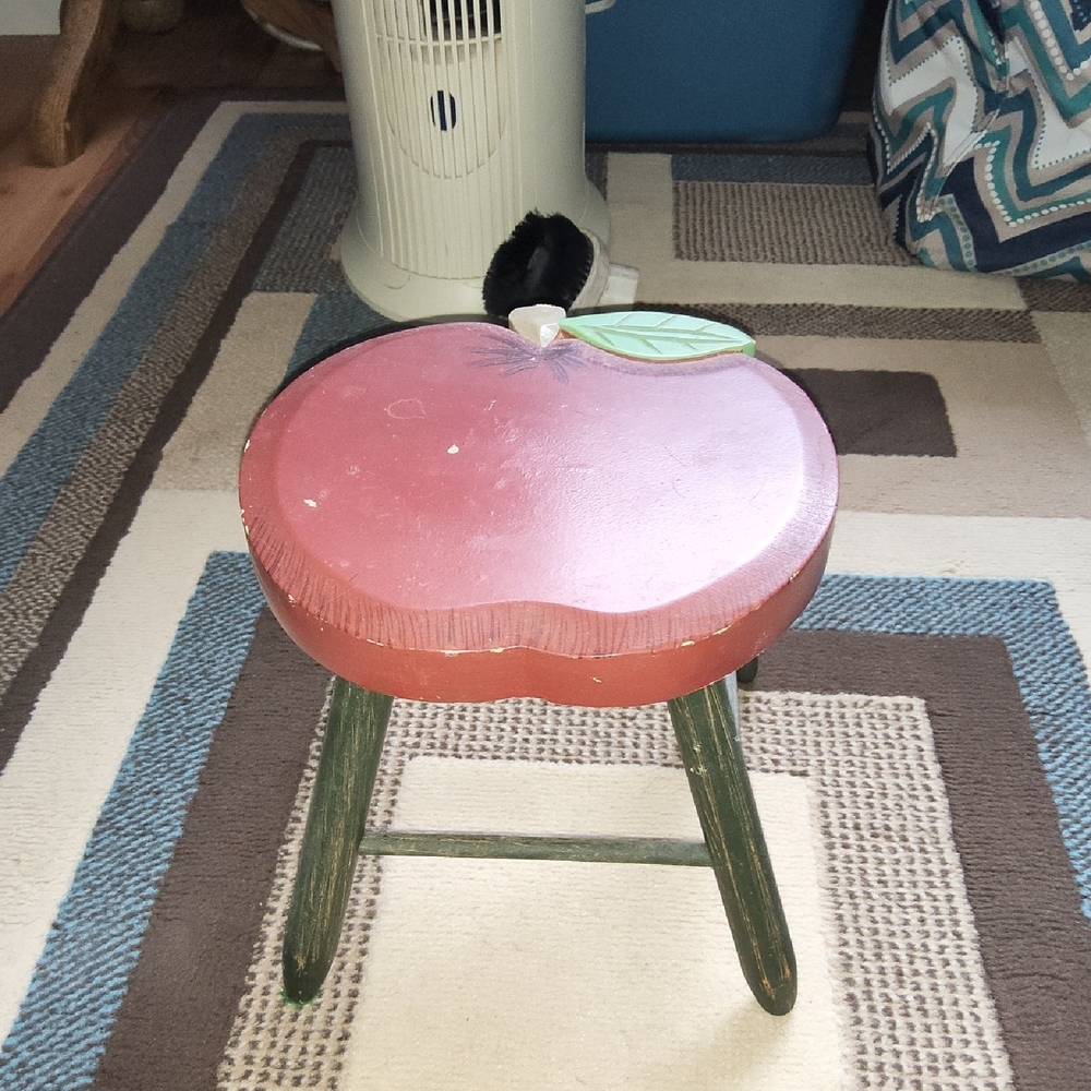 Apple-Shaped Red Stool